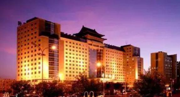 『刘强东』当年刘强东不惜豪砸27亿,买下北京翠宫酒店轰动一时,如今怎样了