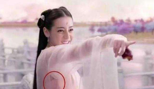 穿帮镜头|“骗了我们多年”的穿帮镜头，网友：导演你过来一下，我保证不打你！