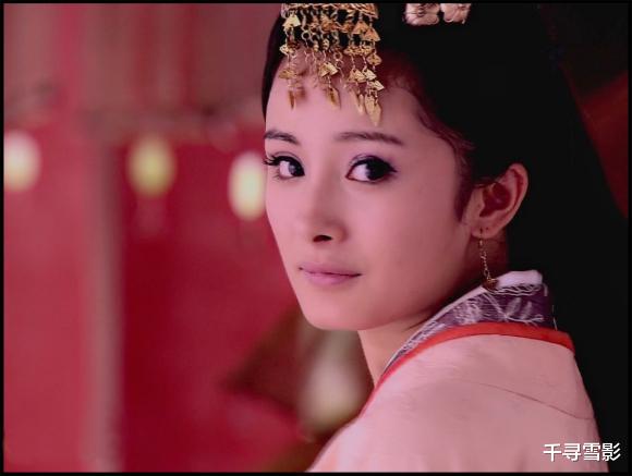 王艳|十位古装女子回眸的瞬间，王艳三角上榜，哪一个曾惊艳了你？