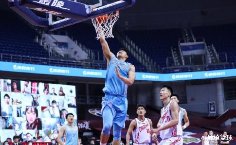 新疆男篮：五星轰82+31+17！周琦替身迎来大爆发，他或成新疆男篮冲冠X因素