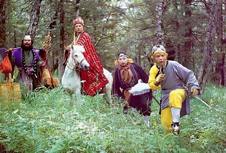 四大名著|他是国家一级演员，四大名著参演三部，祭祖发现冥币上印的是自己