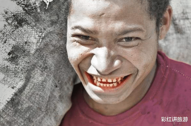 「伤肾」肾功能“稀烂”的男人，脸上一般会有“3黑”，中其一就要引起警惕了！