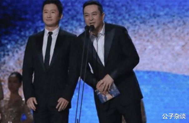 沈腾|难怪大家都说沈腾是“合影杀手”，本以为是玩笑，看到照片后懂了