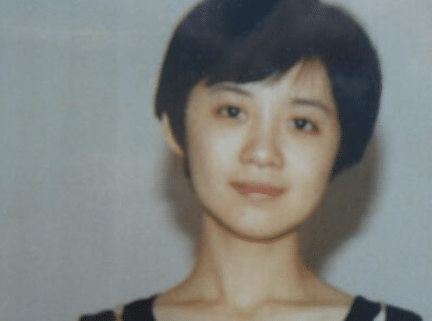 央视|曾是倪萍接班人，却“插足”他人婚姻被央视开除，如今51岁自食其果！