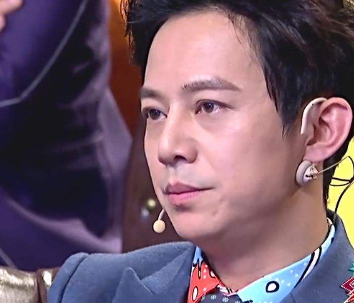 琉璃|何老师娱乐圈里唯一仇人，见面全程黑脸，说永远不原谅他