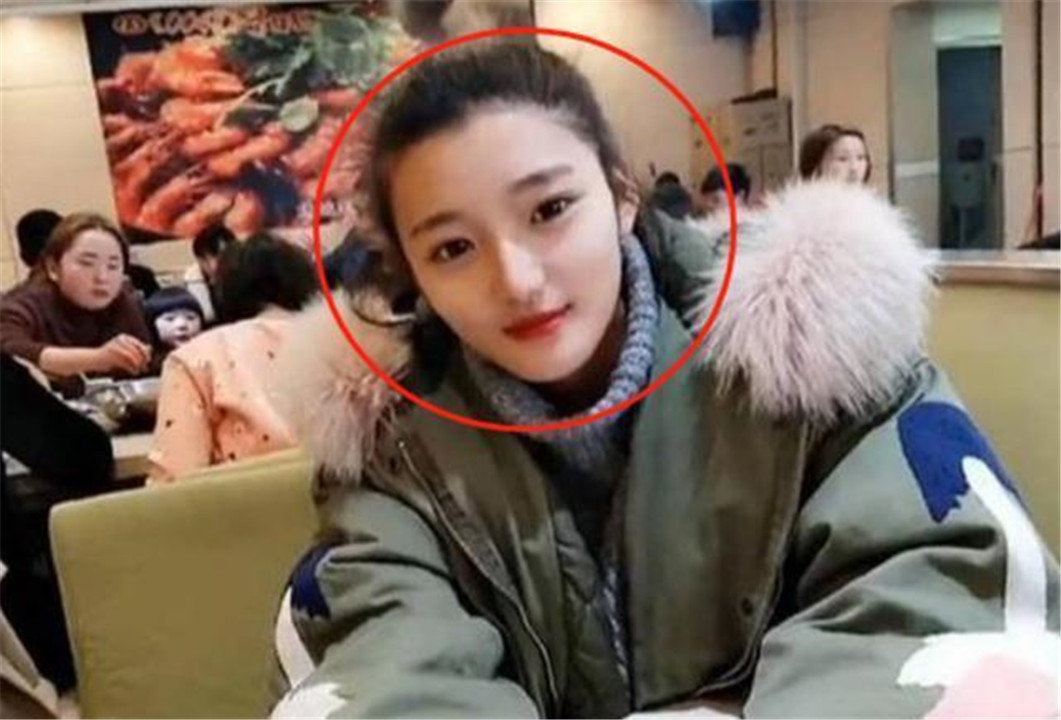 |48岁“最美”奶奶火了,被误当妙龄少女,网友激动了:娃缺爷爷吗