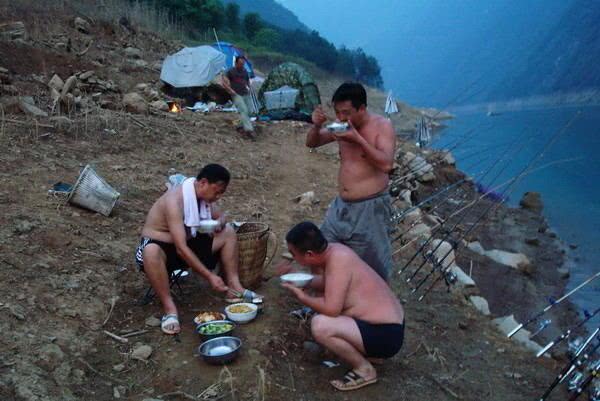 『』钓鱼人，如果你觉得自己是高手，能否说出四个鱼不咬钩的原因