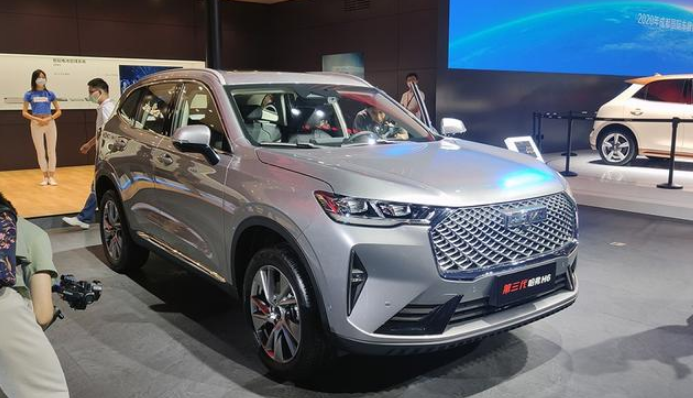 动力|新款哈弗H6实车亮相,外观提升一个档次,2.0T动力,售价已公布