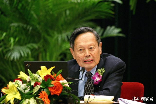 对撞机|一票之差险胜！耗资1400亿28年的对撞机，为何遭杨振宁极力反对？