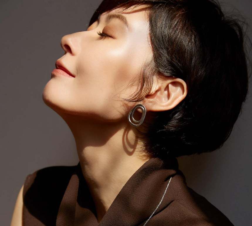 短发|见证一个女人变老，除了越来越深的法令纹，还有越来越短的头发