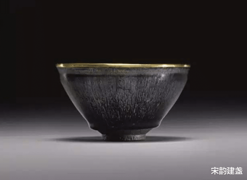 建盏▲建盏茶器有哪些瑕疵?大家在挑选建盏时,需要避免哪几个雷区?