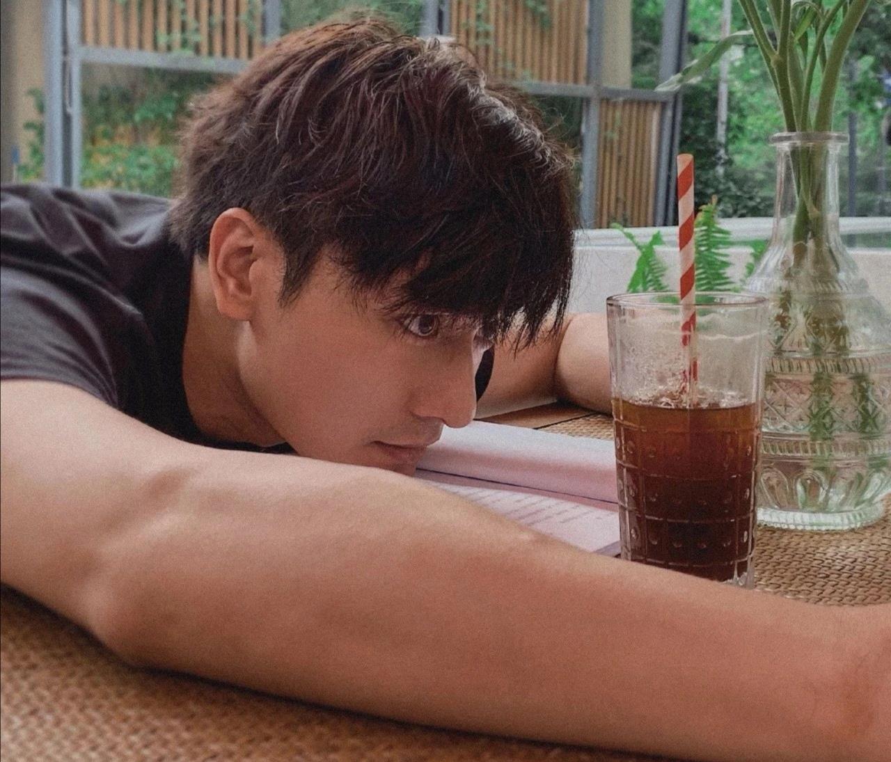 吴昕:离开《快本》的吴昕,真正放飞了自我,期待官宣领证!