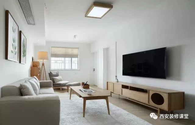 实木地板|100㎡三居老房无地暖，大白墙与木地板装出豪宅范