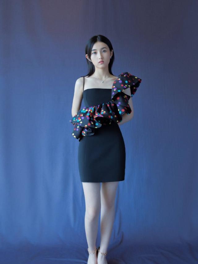 王俊凯|王俊凯艺考倒数第一，张子枫高考倒数第一，盘点成绩不好的明星