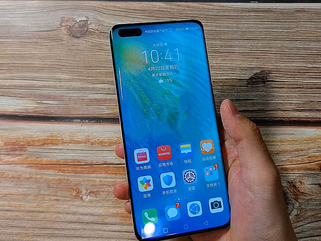 华为p40@5G也不行，华为P40人气下滑严重，或离不开这四点原因！