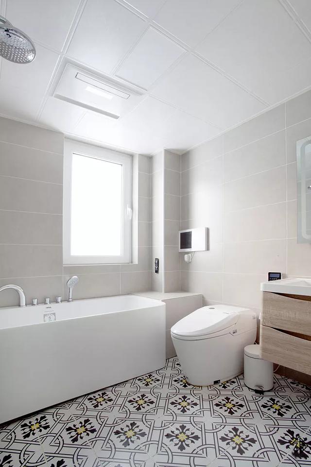 |118㎡北欧风三居室,吧台书房太实用,原来阳台可以这么漂亮