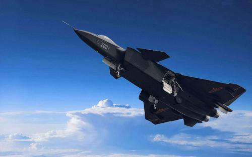 「歼-20」首架歼20已经退役？仅仅飞了8年，这是啥情况？