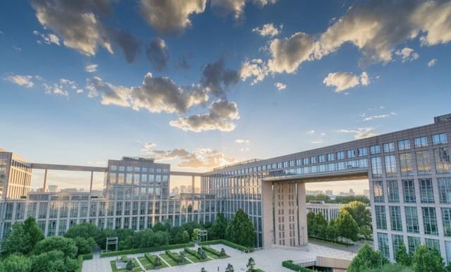 复旦大学|北航534分，复旦616分，这些985高校出现“断档”，考生赚到！