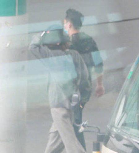 『郑恺』郑恺苗苗官宣领证！疑奉子成婚？结婚照一个动作意味深长