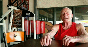 健身|态度决定一切！81岁老汉坚持健身60年，一身肌肉堪比史泰龙