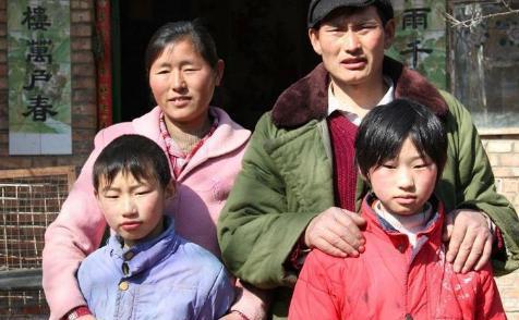 朱之文|大衣嫂如此“不合格”！朱之文缘何不离弃？都因那条140元的辫子拴住了他