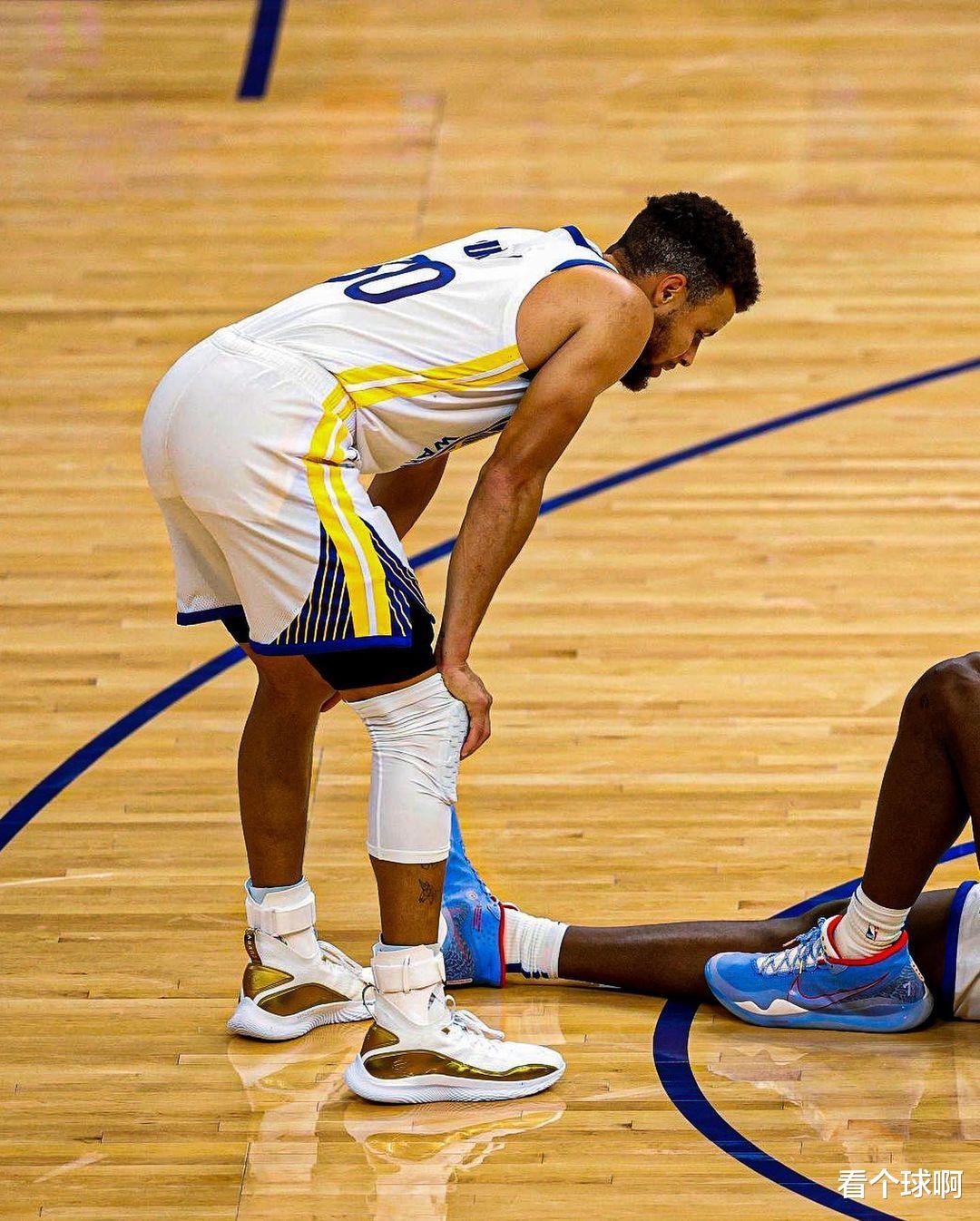 斯蒂芬·库里|20投26分输25分!22投44分输2分!哈登库里的差距出来了,没想到