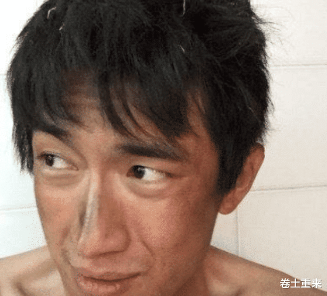 『林更新』林更新为新剧剃寸头，鼻子高挺侧颜杀，“九亿少女的梦”不是吹的