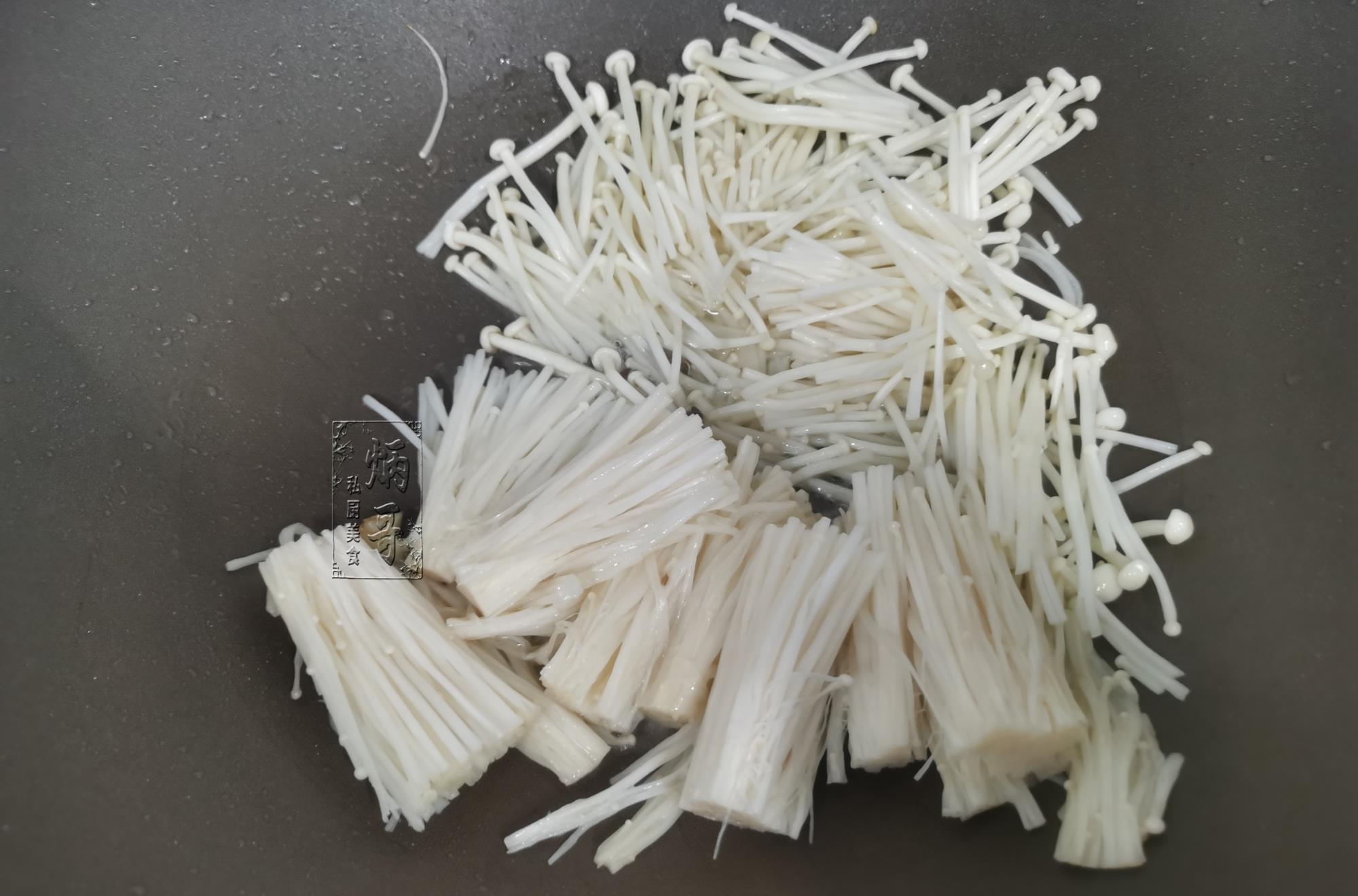 金针菇|最通便的食物不是地瓜，而是它，鲜香嫩滑，隔三差五吃，润肠通便