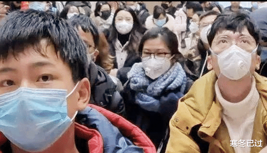 留学生|疫情还没过去，中国留学生就急着前往英国留学，人数比去年增长近3成