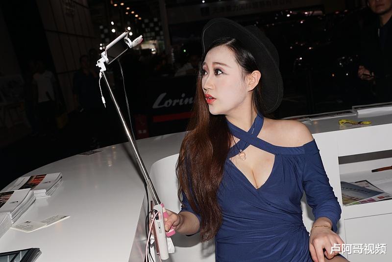 『电子商务』如何做自媒体电商赚钱，做好了，每个月赚10万很简单！