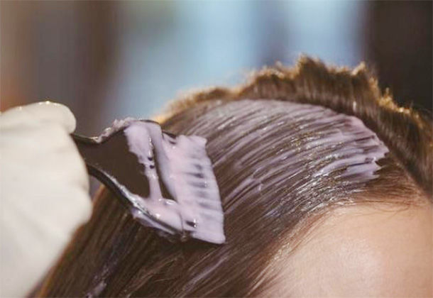 『白发』“白发”越拔越多？白发不能染，会致癌？医生说出了真相，要了解