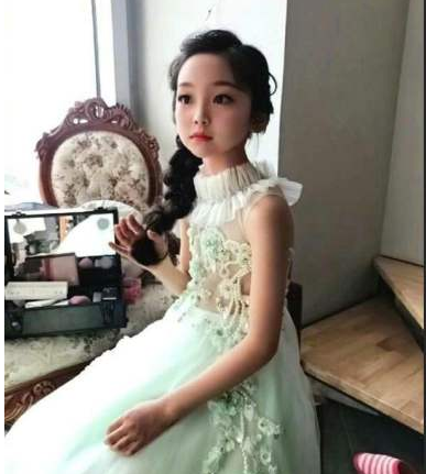 范冰冰|范冰冰堂妹，才10岁，这颜值长大了还得了？
