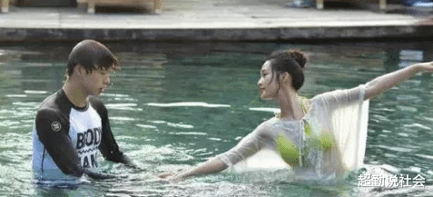 李沁@李沁为何一直没人追？看到这组照片，网友：谁驾驭得住啊