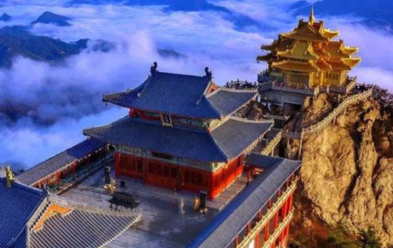 【5a级景区】中国“最任性”的5A级景区，对这两个姓氏免票，看看你在其中吗？