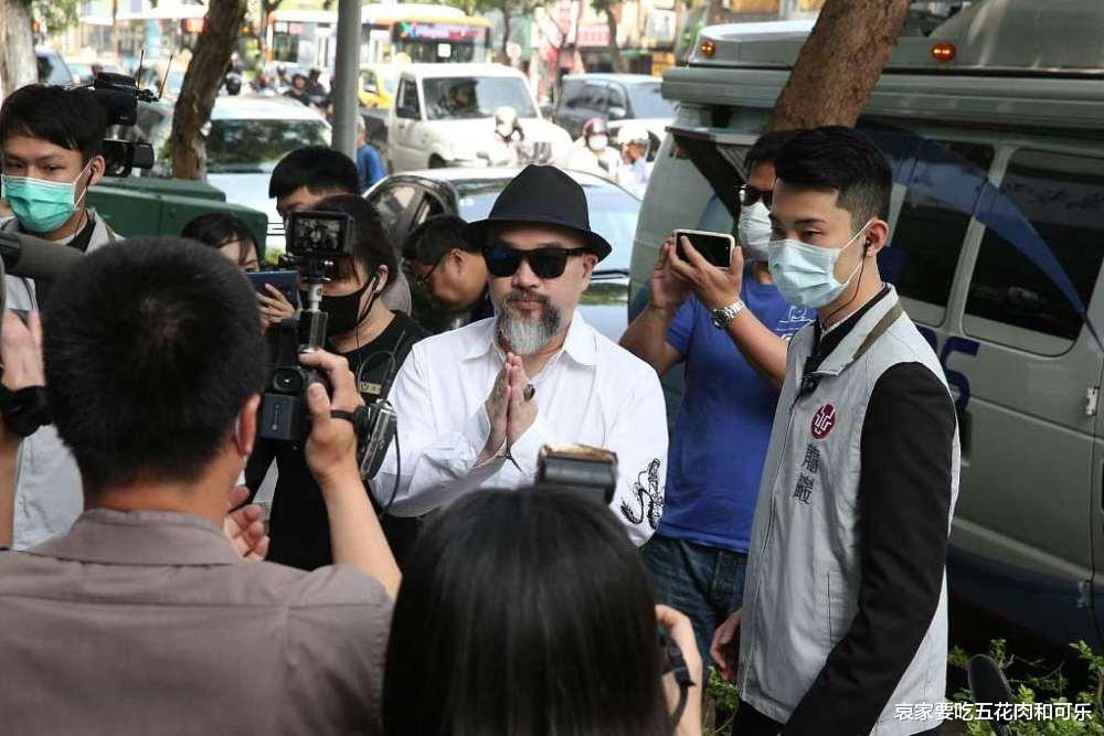 刘真：半个台湾演艺圈都给刘真送别 小S、林熙蕾、郭台铭太太、胡瓜等