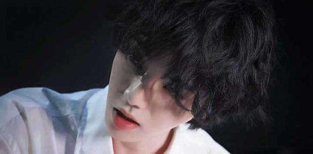 【华晨宇】“华晨宇”亮点最多的一张专辑，每一首歌都暗藏“玄机”