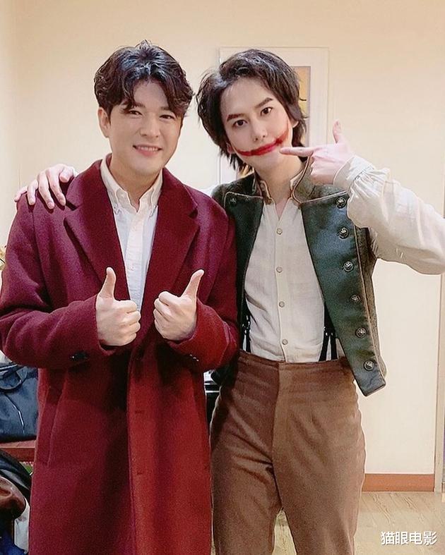 『』韩当红偶像瘦身成功，暴风甩肉62斤让粉丝惊讶，身形只有之前一半