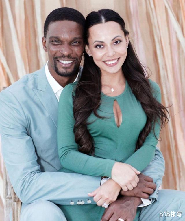 波什为双胞胎儿子庆生,2任女友生3子2女,1家7口幸福和谐