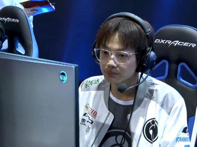 卢崛|LPL官方发布乐言处罚,罚酒三杯?不,是罚酒三滴!