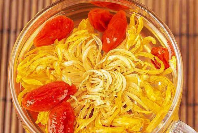 枸杞■喝枸杞很养生，但是加了这种东西的枸杞却很伤身，多便宜都别买