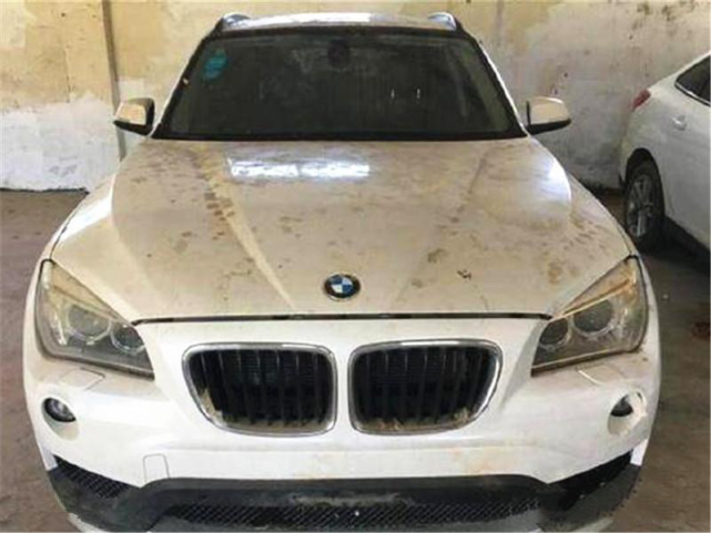 『新车』农民工8000块买泡水宝马, 打开车门路人羡慕了: 给你8万, 车卖我