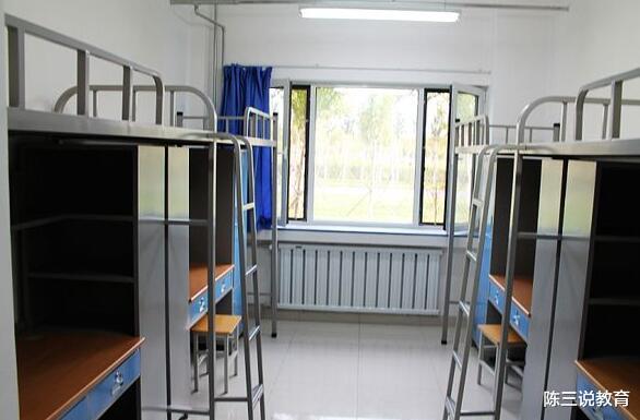宿舍|大一新生入校，宿舍选四人间还是六人间？学长的经验告诉你