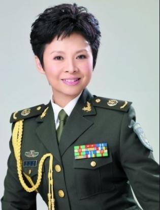 春晚|国家一级演员董文华：从当红期到被封杀\消失\18年，如今怎么样了