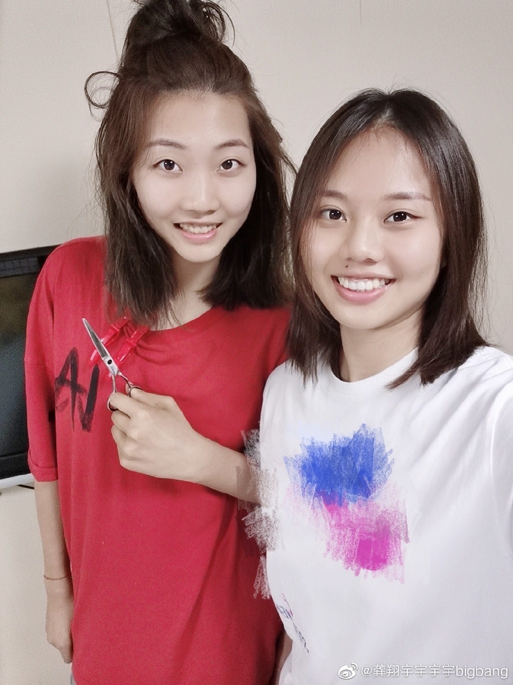 龚翔宇■龚翔宇双马尾造型曝光!被队友看出不高兴,袁心玥直呼再也不接单