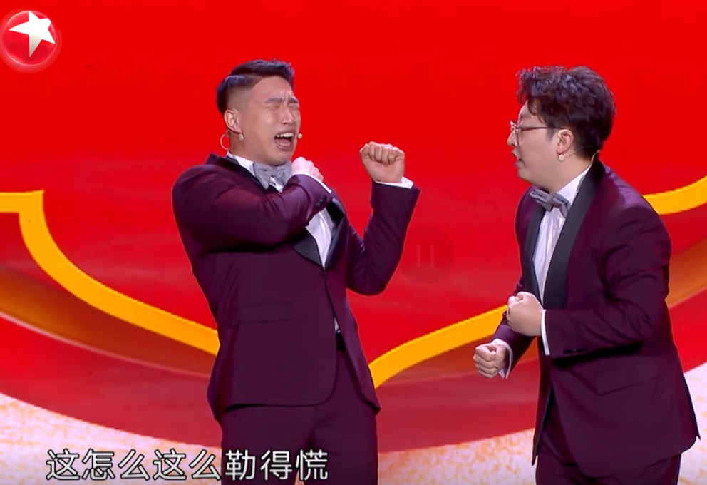 【欢乐喜剧人】烧饼改变演出风格，《欢乐喜剧人》最后一块遮羞布被揭开！