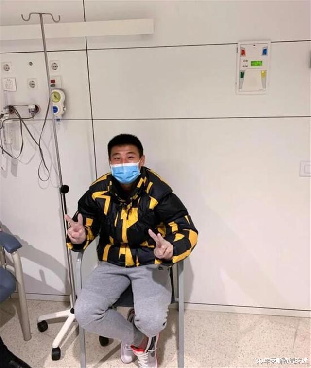 武磊■武磊连线央视！称刚中招时头很痛 白岩松感人一语：他是全村希望