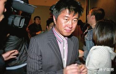 「满文军」被丈夫满文军指证,成“阶下囚”的李俐,为何出狱7年后才离婚?
