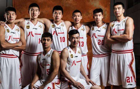 八一男篮|八一解散球队16人名单出炉，辽宁广东各锁一人，首钢提前出局！