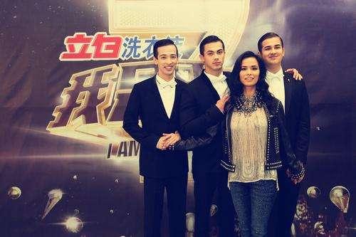 「韦唯」曾是乐坛天后,巅峰时期选择和外国人结婚,如今成为单亲妈妈