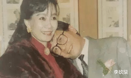 林燕妮|踢走黄霑前妻，百万买皮草，70岁穿露背装，林燕妮为何这么豪